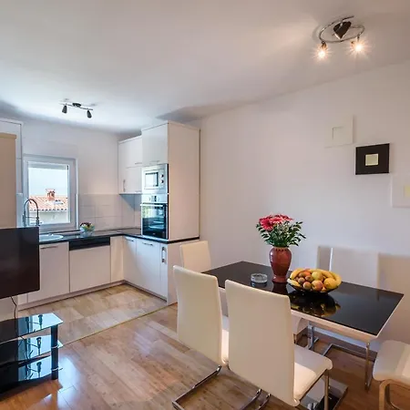 Apartment Apartments Antonella Bes