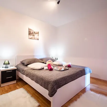 Apartments Antonella Bes Apartment