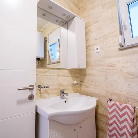 Apartamento Apartments Antonella Bes