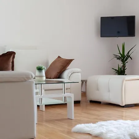 Apartments Antonella Bes Makarska