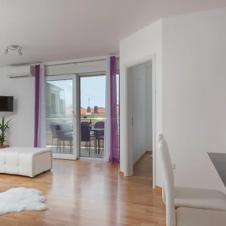 Apartamento Apartments Antonella Bes